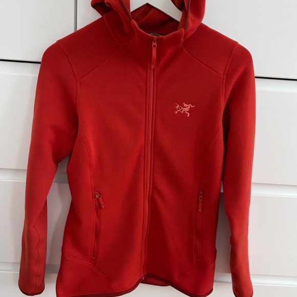 Arc'Teryx Women's Zippered Hooded Fleece Jacket in XS. - Picture 13 of 13